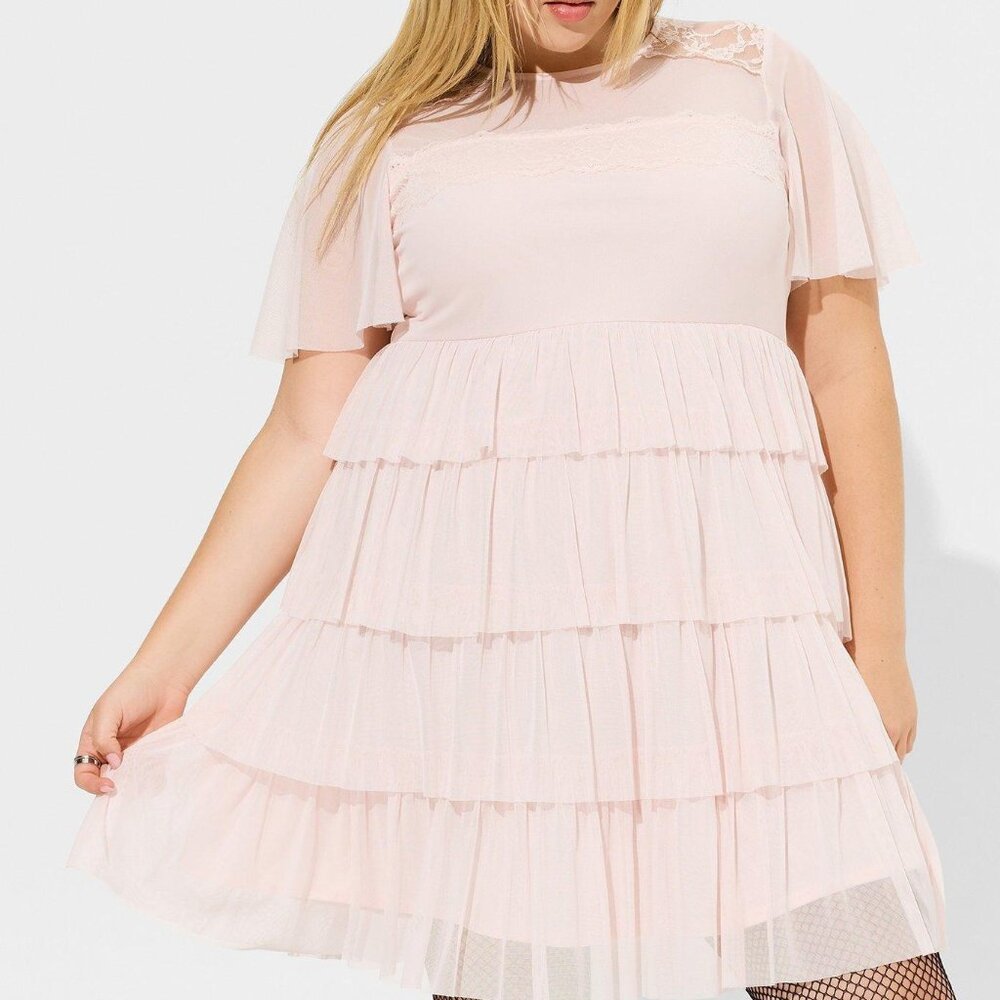 NWT Torrid Tiered Mini Mesh Dress in Light Pink Lace Detailing SZ 3X